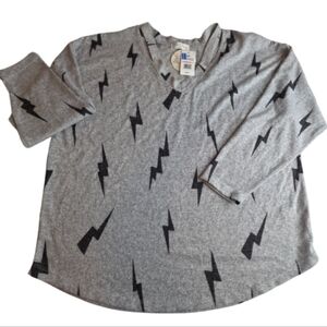 NWT Jolie & Joy 2X Gray Lightning Bolt Top 1823-AO